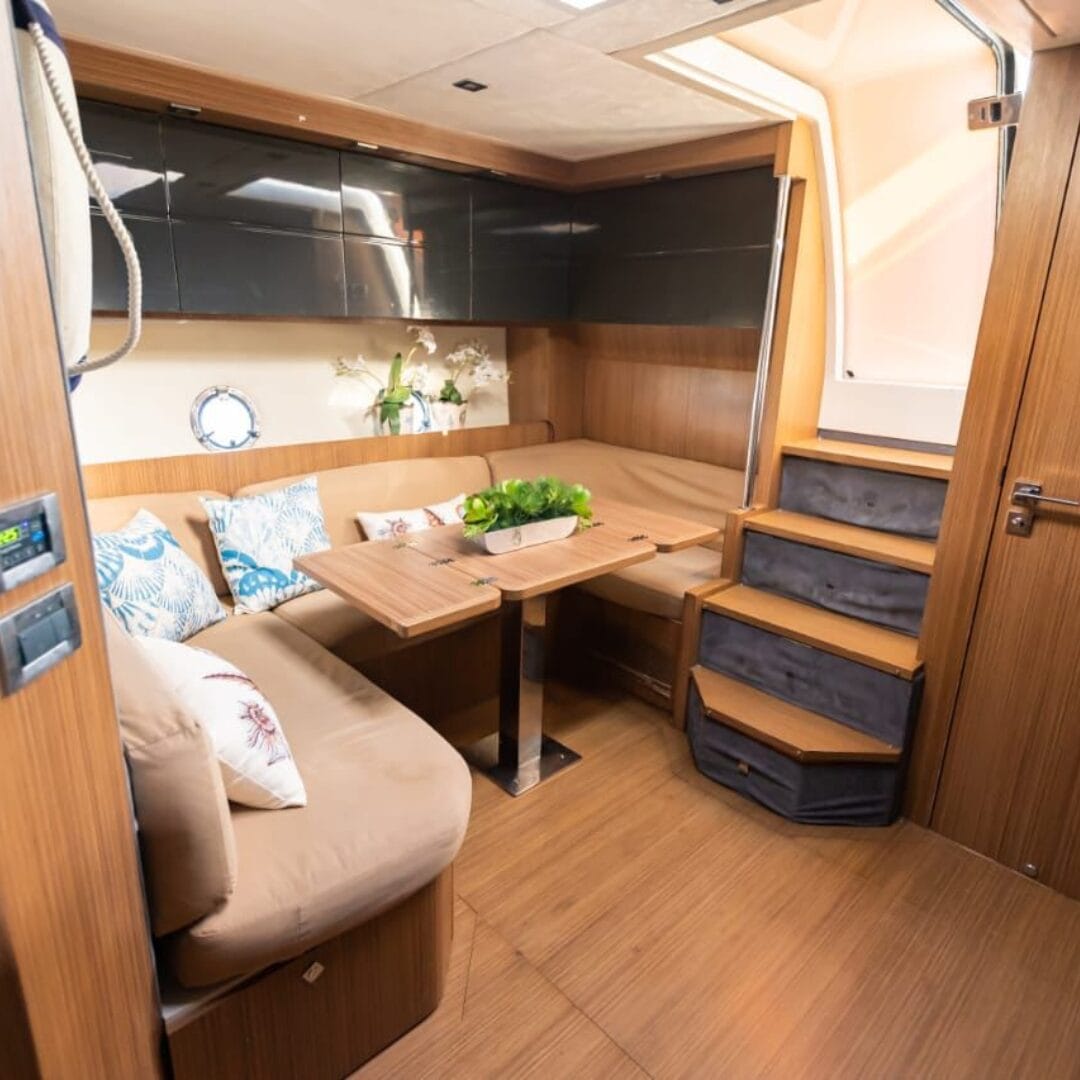 Yate Azimut 48 FT. Myriam Esther V - Image 8